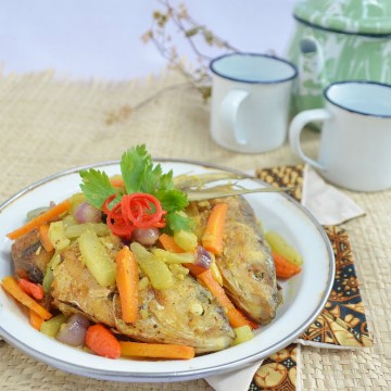  Bandeng Bumbu Acar