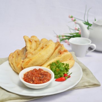 Pisang Goreng Sambal Roa